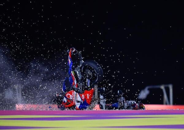 Jorge Mart&iacute;n: &ldquo;Incidente con Bagnaia? Ho avuto paura di morire&rdquo; e dal video della caduta si capisce perch&eacute;