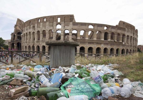 Roma senza mondanit&agrave; &egrave; una citt&agrave; morta. Da Raggi a Gualtieri nulla &egrave; cambiato: dominano lo squittire dei topi, i famelici gabbiani e le &quot;prime&quot; (di libri o film) di Walter Veltroni 