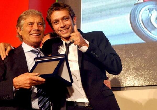 Valentino Rossi: &ldquo;Non smetter&ograve; di essere un pilota di moto&rdquo;. E Giacomo Agostini avvisa: &ldquo;Non pu&ograve; farcela&rdquo;