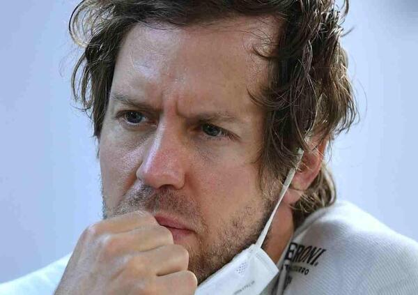 Ritiro di Vettel in arrivo? C&#039;&egrave; chi non ha dubbi: &ldquo;Ha molti soldi, non vincer&agrave; mai pi&ugrave;&rdquo;