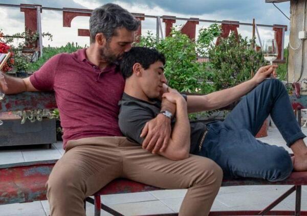 &quot;Una scadente versione mel&ograve; dell&#039;omosessualit&agrave;&quot;: attacco Lgbt alla serie Le Fate Ignoranti