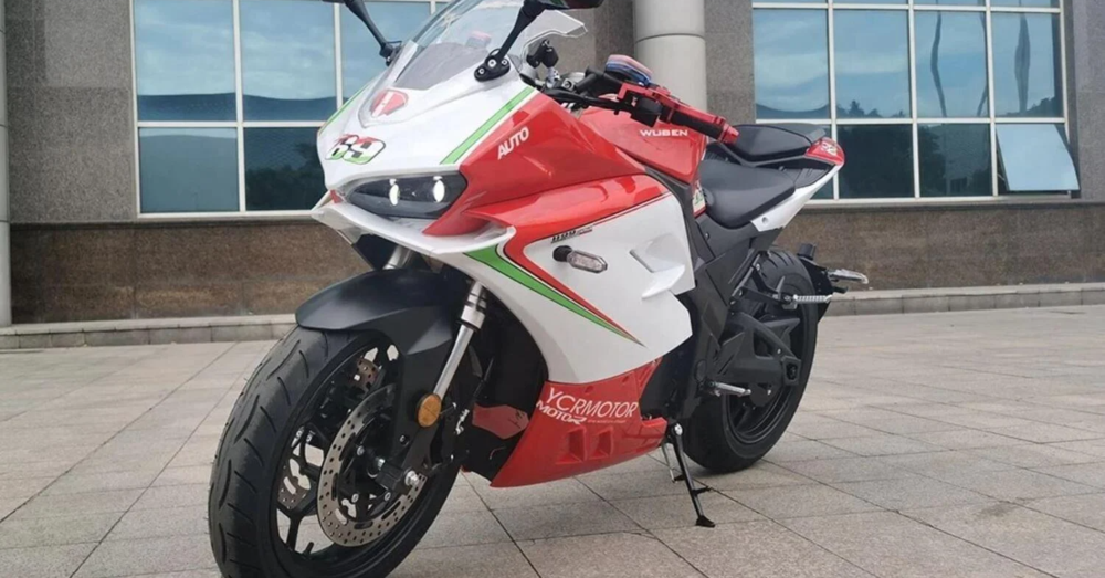 L&rsquo;elettrica Ducati non &egrave; ancora in strada, ma in Cina l&rsquo;hanno gi&agrave; copiata e costa solo 3500 euro