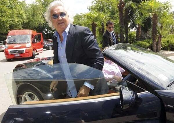 Briatore rilancia sul turismo: &ldquo;Faremo soldi anche senza i russi&rdquo;. E sui giovani &egrave; lapidario: &quot;Non vogliono fare sacrifici&quot;