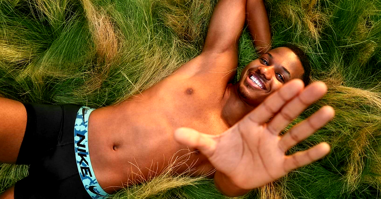 &Egrave; Ansu Fati, il fenomeno del calcio, il nuovo volto di Nike Underwear 