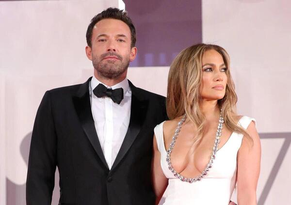 Affleck-Lopez e il sesso programmato. Il sessuologo: &quot;Alimenta il desiderio&quot;. Ma avverte: &quot;Farlo spesso non previene i tradimenti&quot;