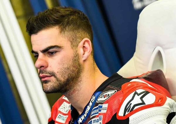 Ci risiamo: Romano Fenati buttato fuori dalla Moto2