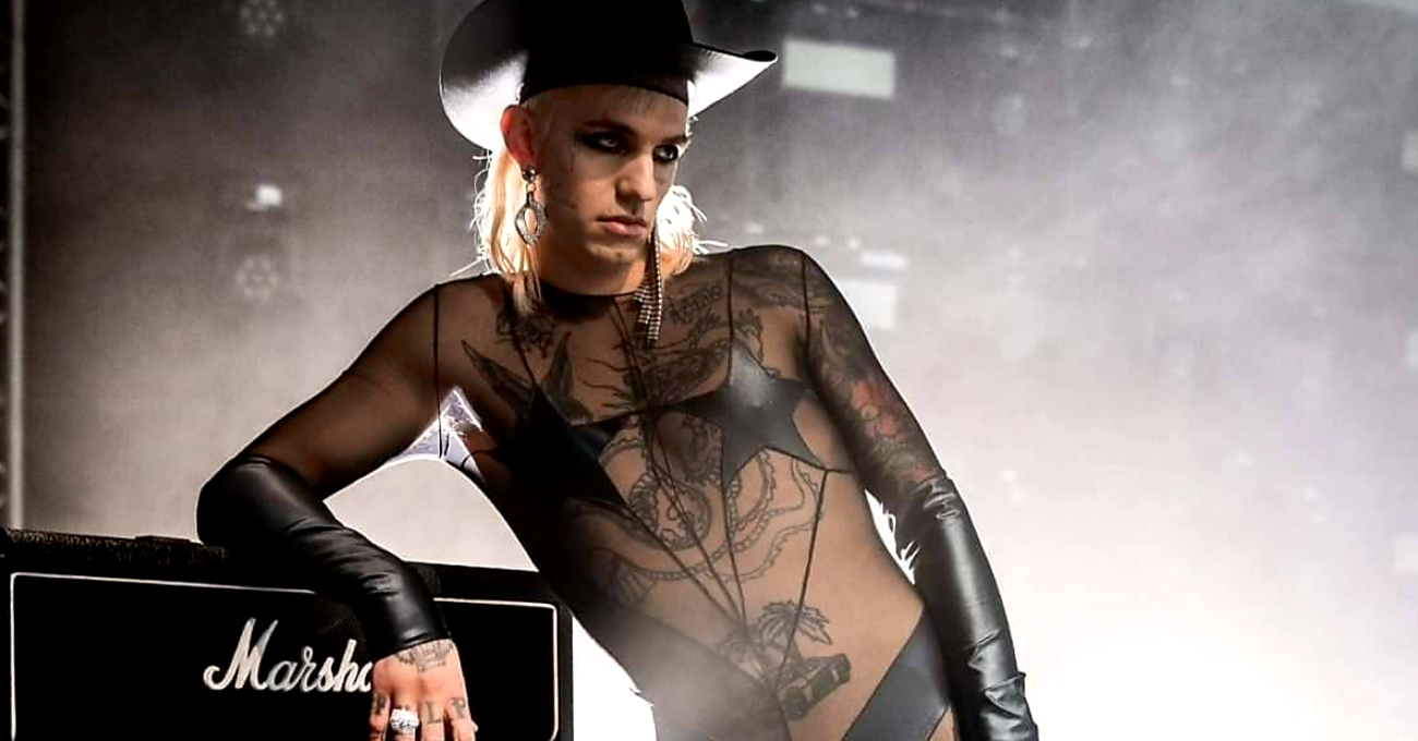 Achille Lauro, bocciato all&#039;Eurovision, &egrave; ora che si trovi un lavoro. Solo l&#039;Italia bigotta poteva dargli credito 