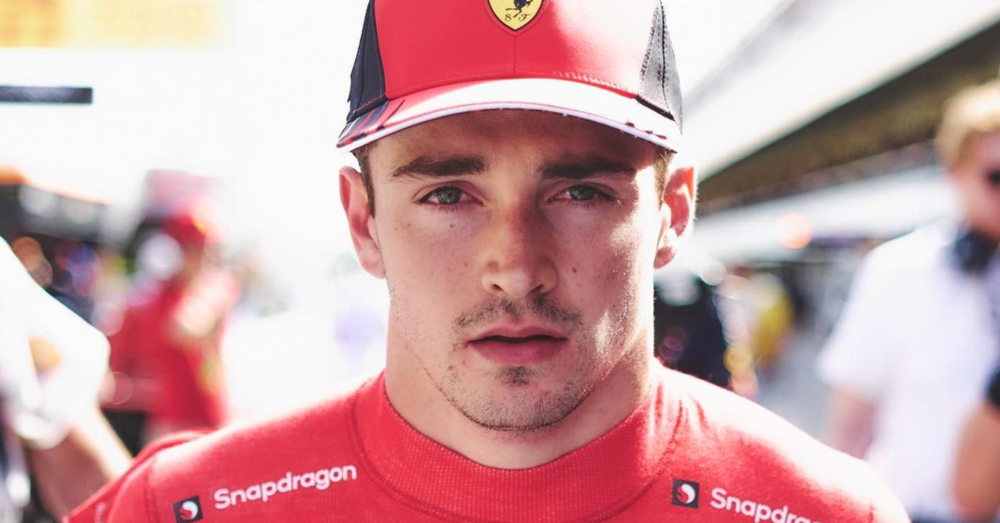 La forza nella disperazione: il team radio di Charles Leclerc dopo il disastro di Barcellona