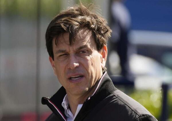 La reazione di Toto Wolff all&#039;errore di Hamilton a Baku 