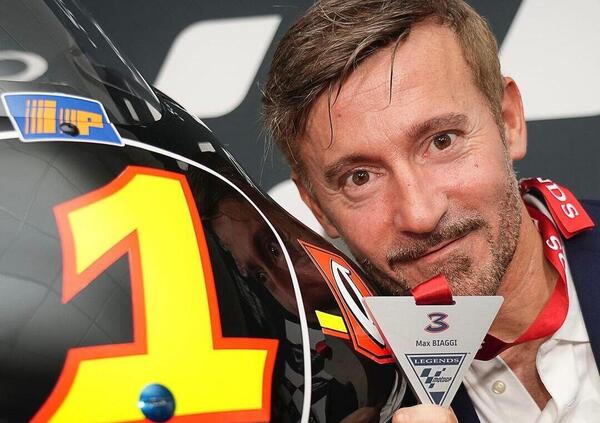 Max Biaggi &egrave; leggenda: &ldquo;Tutti vogliono arrivare in fretta in MotoGP, ai miei tempi avevamo paura&quot;