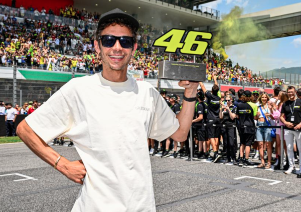 Valentino Rossi e il 46 ritirato al Mugello: &ldquo;Mi fanno male la schiena, le ginocchia&hellip; ho capito che sono vecchio!&rdquo;