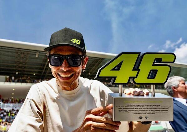 Valentino Rossi spiega perch&eacute; non c&rsquo;era gente al Mugello: &ldquo;Senza di me &egrave; come un night senza&hellip;&rdquo;