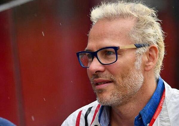 Villeneuve striglia la Ferrari: &ldquo;Leclerc il pi&ugrave; veloce. Ma dal muretto ha fatto quello a Montecarlo non si deve mai fare&rdquo;