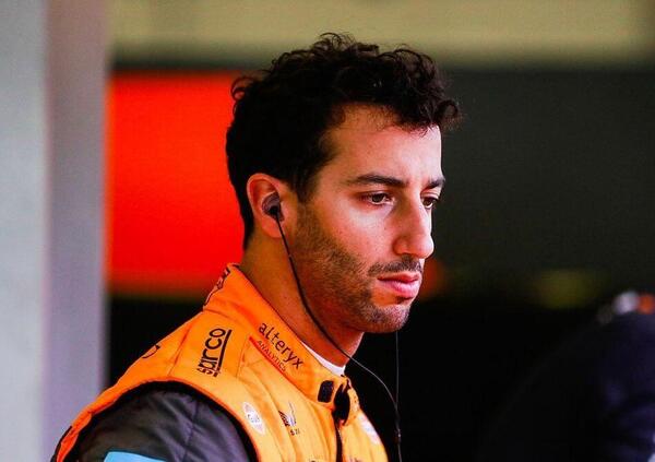 Villeneuve demolisce Ricciardo: &ldquo;Ecco perch&eacute; &egrave; meglio pagarlo per stare sul divano&rdquo;