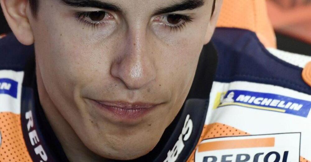 Marc Marquez &egrave; in piedi, ma niente movimenti per sei settimane