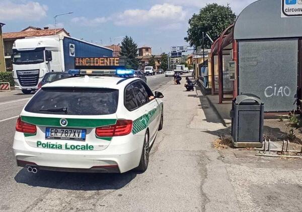 Bimbo di 4 anni travolto da un camion sulla &ldquo;strada maledetta&rdquo;: &egrave; in gravissime condizioni