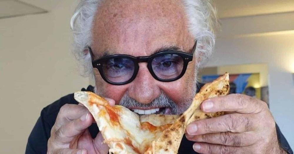 Briatore attacca la Repubblica: &quot;Crazy Pizza troppo cara?&quot;. E lui li zittisce cos&igrave;