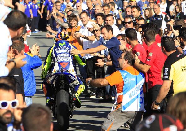 Valentino Rossi: &ldquo;Avevo paura della fine, dell&#039;ultimo GP. Se Marquez non si fosse comportato male nel 2015&hellip;&rdquo;