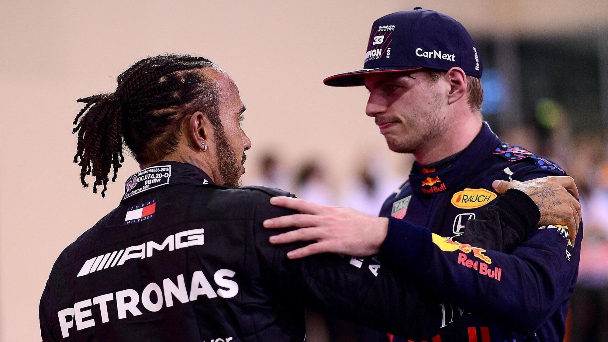 Hamilton e Verstappen discutono sull&#039;intervento della FIA sul problema del porpoising. Chi dei due ha ragione? 