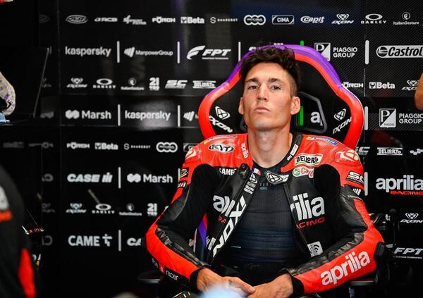 Aleix Espargarò portato in trionfo: c’è chi dice che è come Marc Marquez e chi invece lo paragona a Valentino Rossi