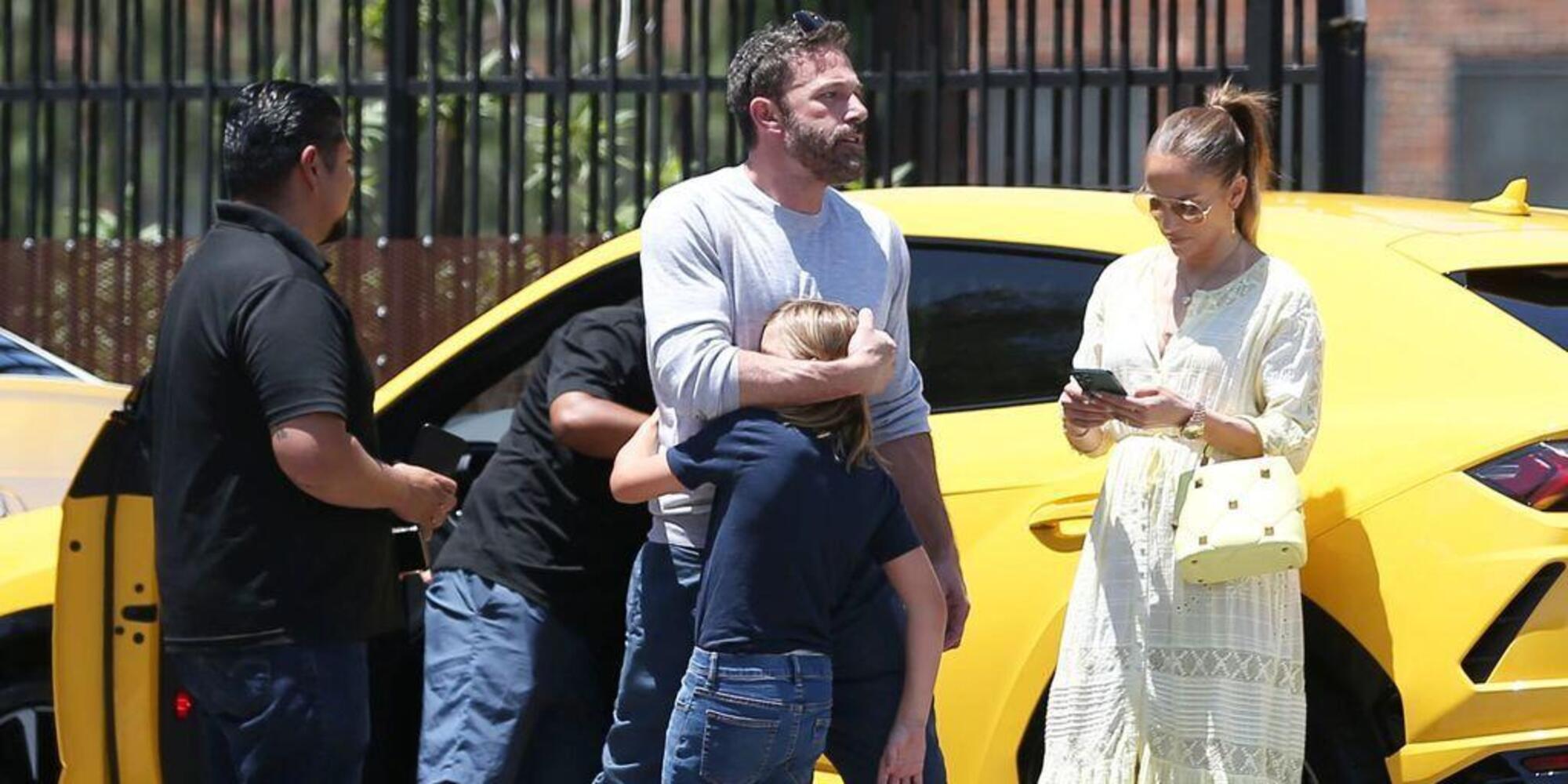 20220628 151031459 3309Ben Affleck insieme al figlio Samuel e Jennifer Lopez dopo il tamponamento