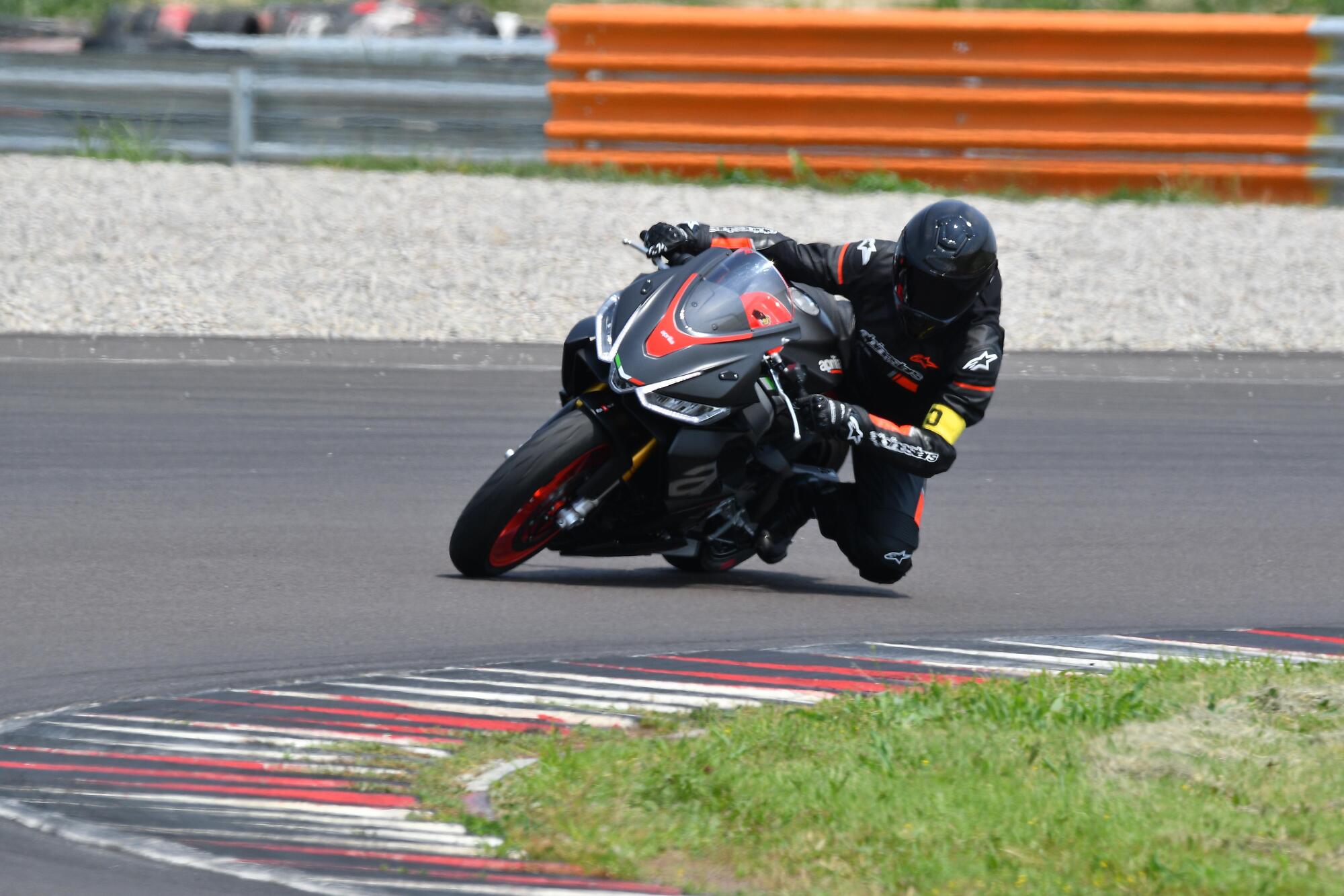 Aprilia Riding Academy RS 660 Cremona Circuit Alpinestars_6