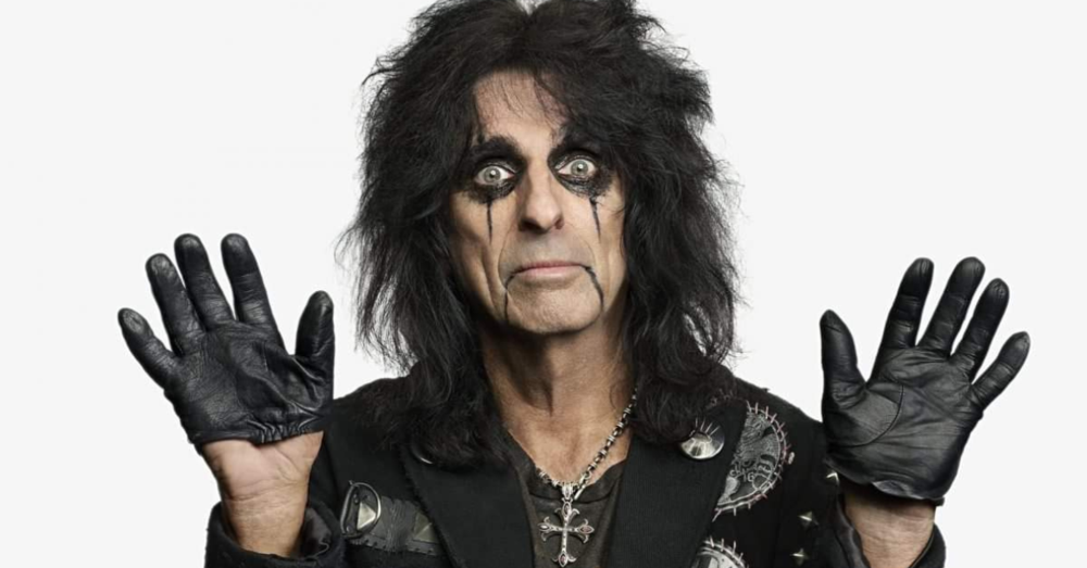  Alice Cooper dimostra che il rock &egrave; vivo (e pure Dante) 