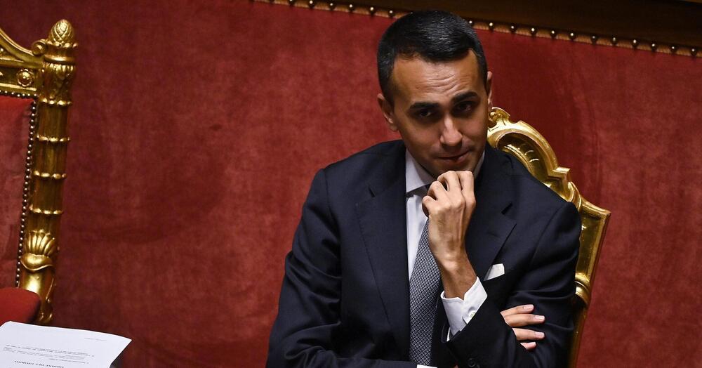 Elogio della poltrona. Da Di Maio alla Frau: come un oggetto di design etichetta i &ldquo;traditori&rdquo;