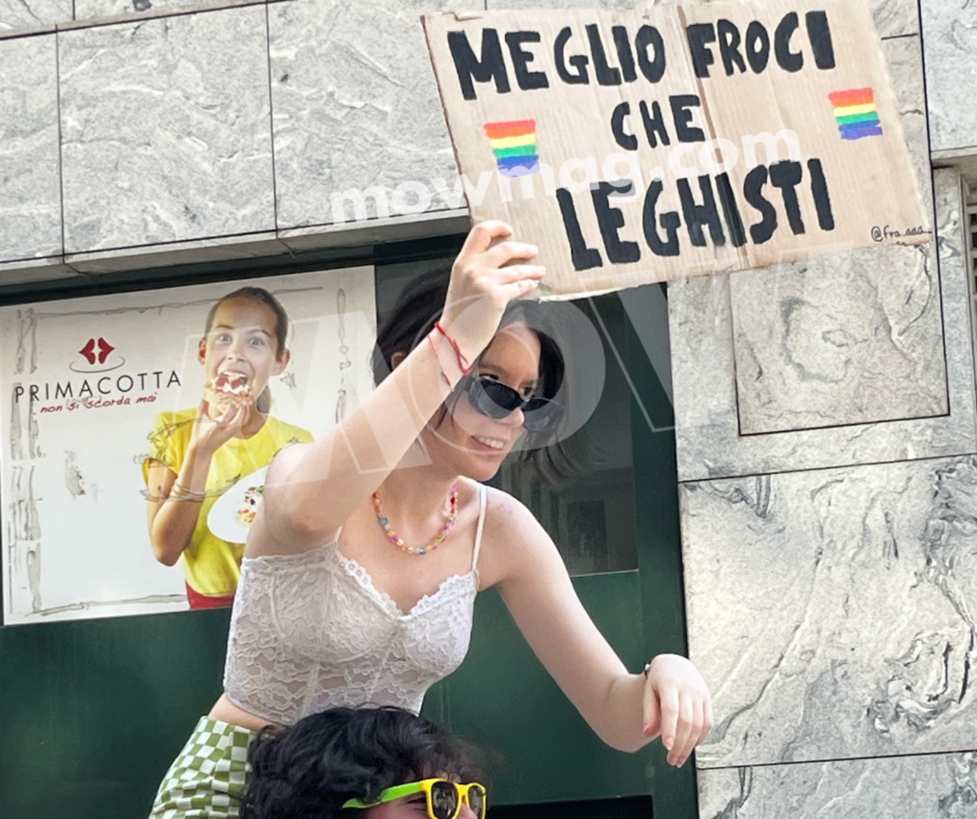 Tra gli slogan visti al Pride, &quot;Meglio froci che leghisti&quot;