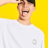 Smiley Originals, la nuova capsule collection di Antony Morato dedicata all’iconica faccina sorridente  6