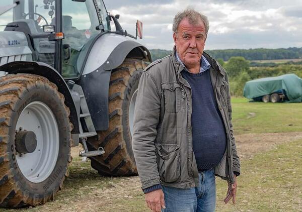 Jeremy Clarkson apre un ristorante che serve solo carne. Ma qualit&agrave; e prezzo lasciano a desiderare...