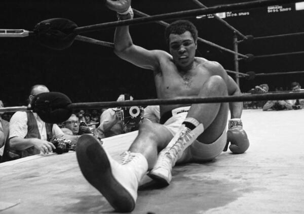 Il buio del declino. Muhammad Ali: il racconto degli ultimi anni di una Leggenda