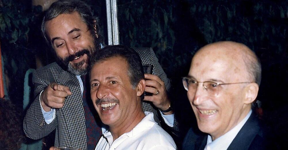 Strage di via D&rsquo;Amelio, perch&eacute; ora potrebbe riaprirsi il caso dell&rsquo;agenda rossa di Paolo Borsellino