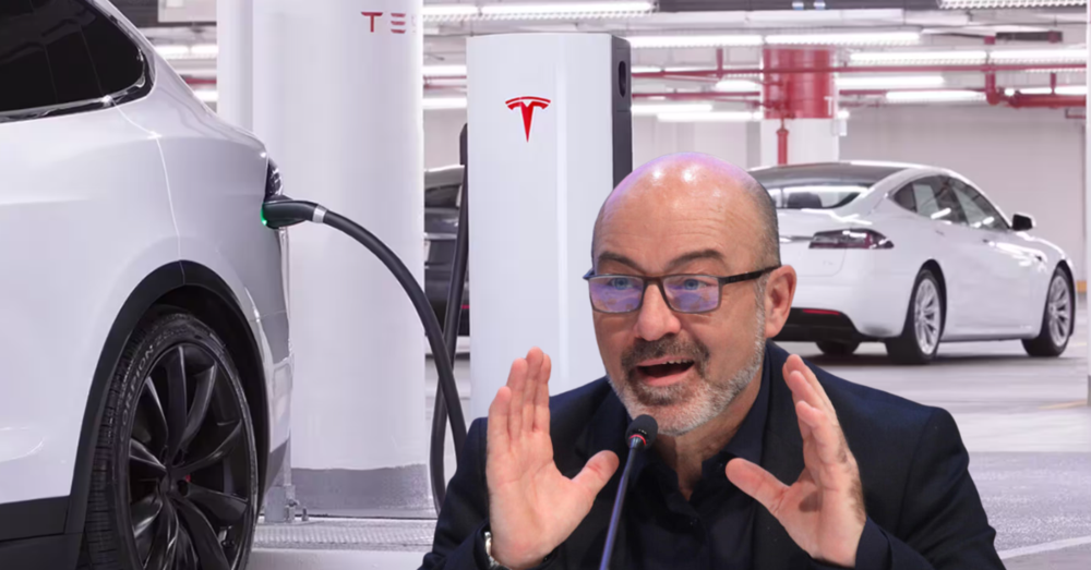 Il ministro Cingolani: &ldquo;Auto elettrica per tutti? Non &egrave; giusto. Incentiviamo il biocarburante&rdquo;. E bacchetta i Paesi del Nord: &ldquo;Vi comprate le Tesla, ma&hellip;&rdquo; E sulla Cina: &ldquo;Impariamo la lezione del gas&rdquo; 