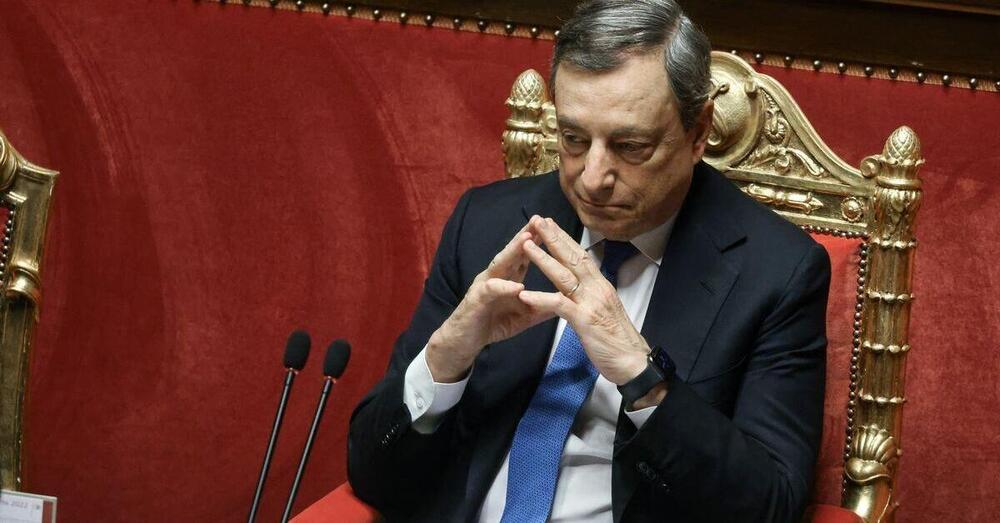 &quot;Io sono gli italiani&quot;. Draghi si annette il popolo nella Sagra del Rabbercio