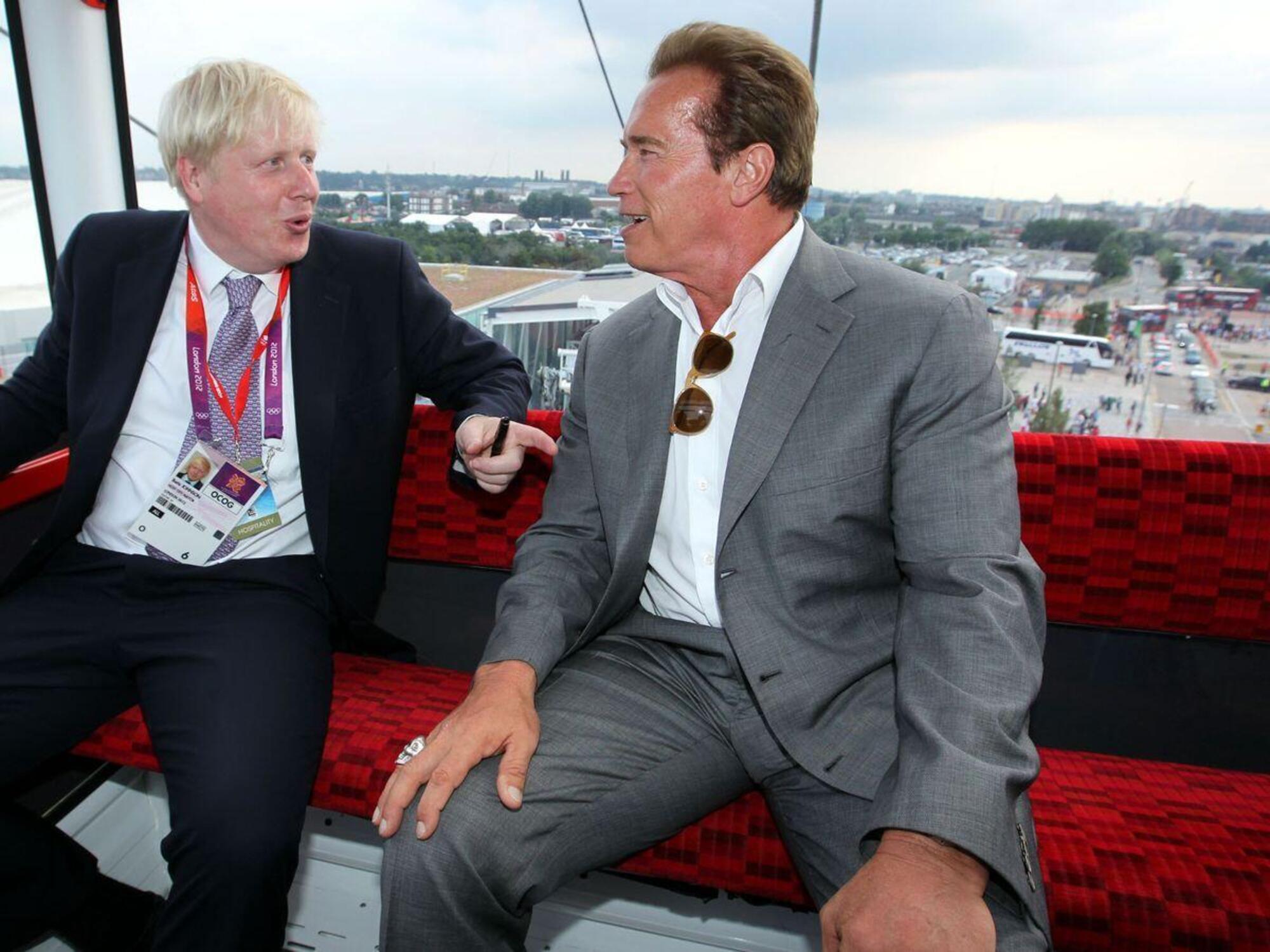 Boris Johnson e &quot;Terminator&quot; Arnold Schwarzenegger