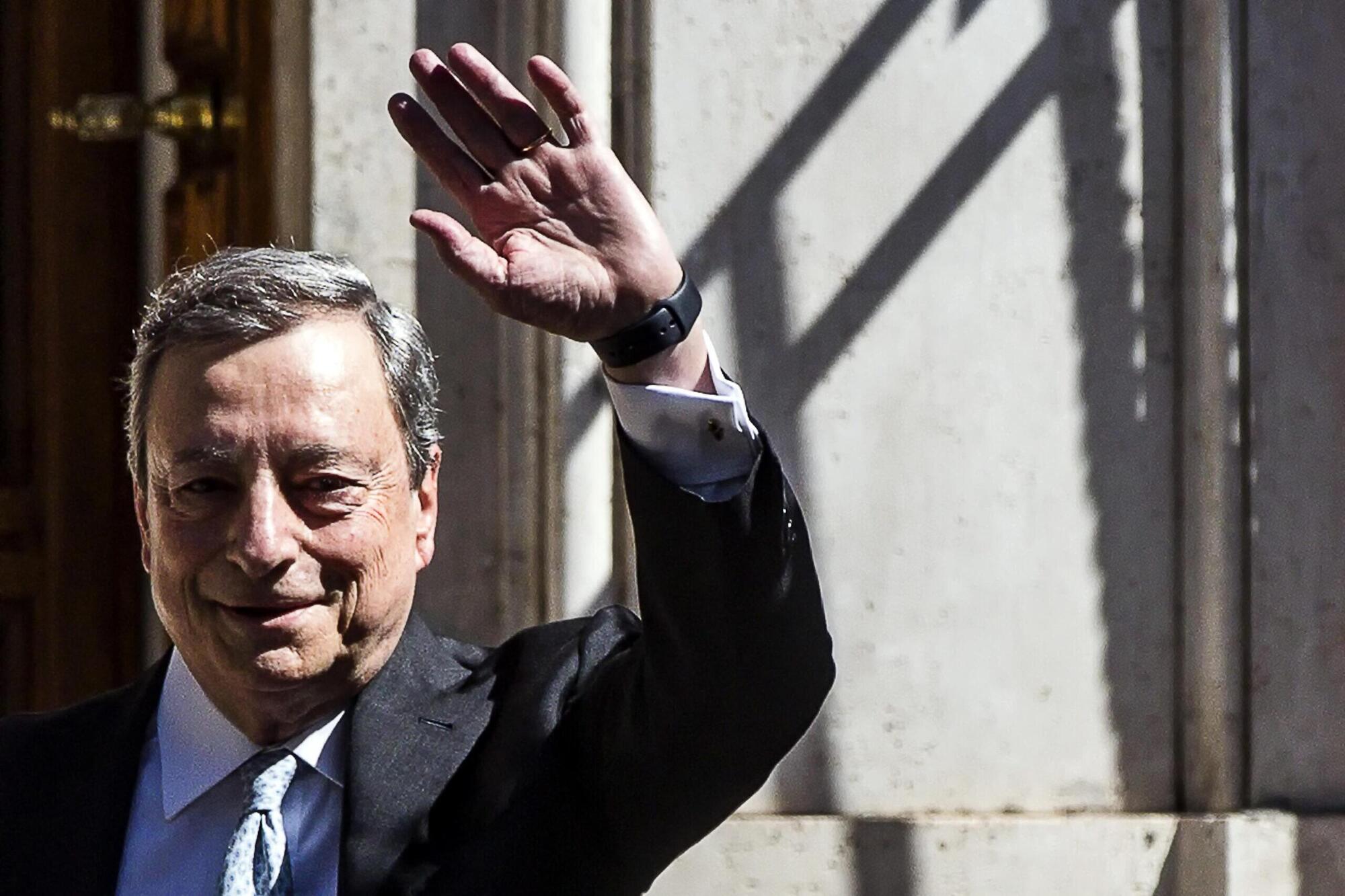Draghi saluta e... se ne andrà davvero?