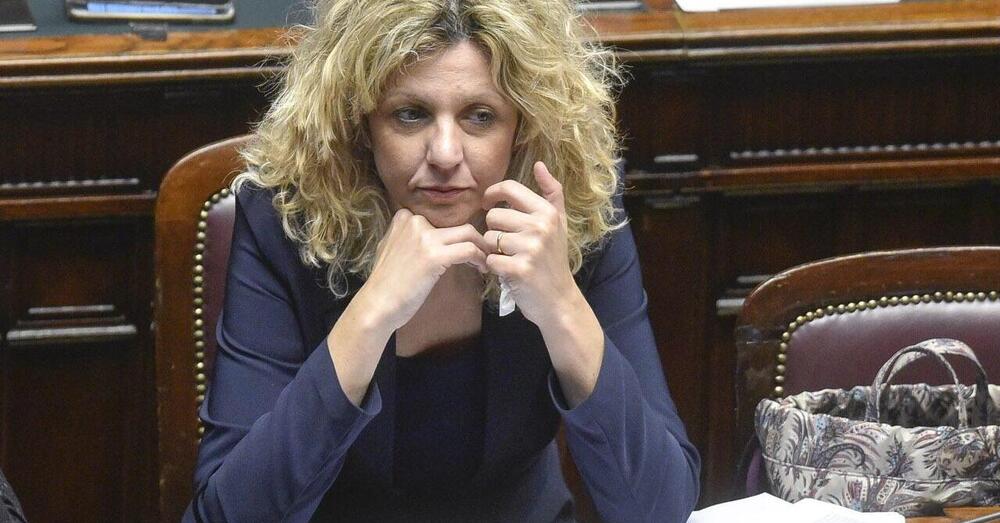  Barbara Lezzi: &ldquo;&Egrave; stato Di Maio a far cadere Draghi. E il M5S senza Dibba non &egrave; credibile&rdquo;