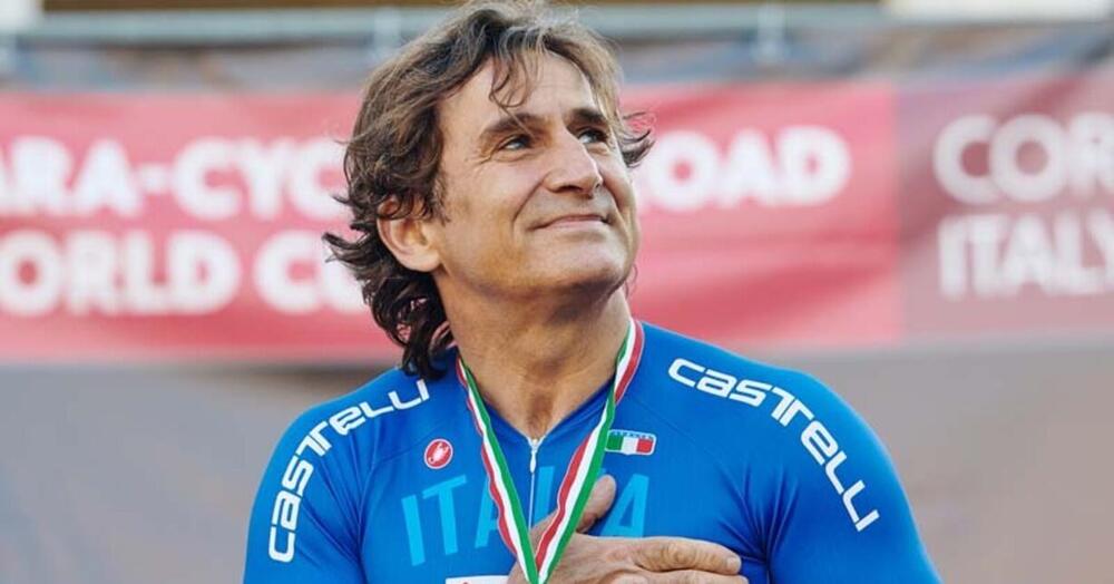 Alex Zanardi trasferito in clinica dopo l&rsquo;incendio nella sua villa: danneggiati i macchinari che lo tengono in vita 