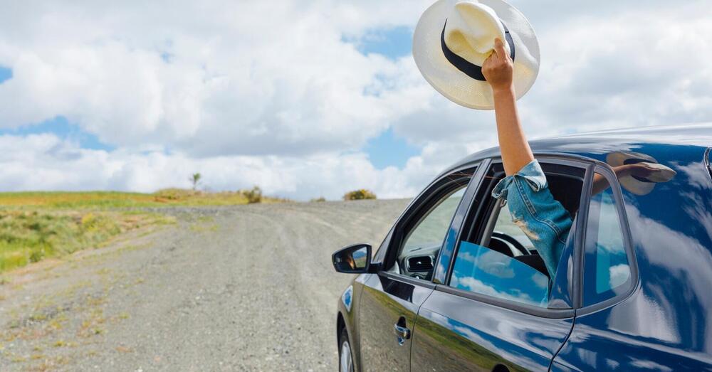 La vacanza si fa in auto, ma gli italiani scelgono sempre pi&ugrave; il km zero. Ecco le mete preferite