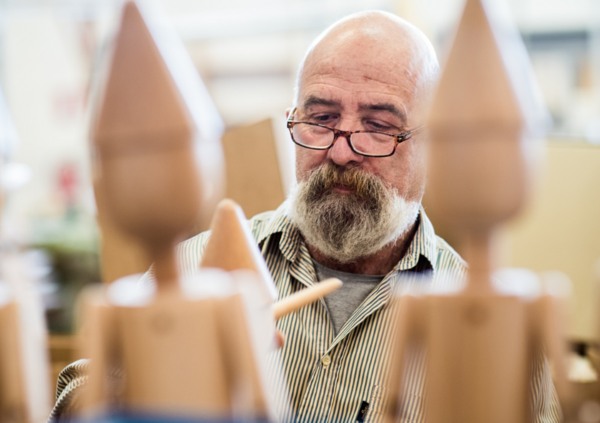 Chiude la storica bottega del legno di Bartolucci: Pinocchio costretto a dire addio al suo Geppetto [VIDEO] 