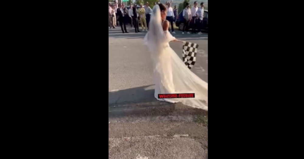 Vi dichiaro ferito e moglie: si schianta con la moto per arrivare dalla sposa [VIDEO]