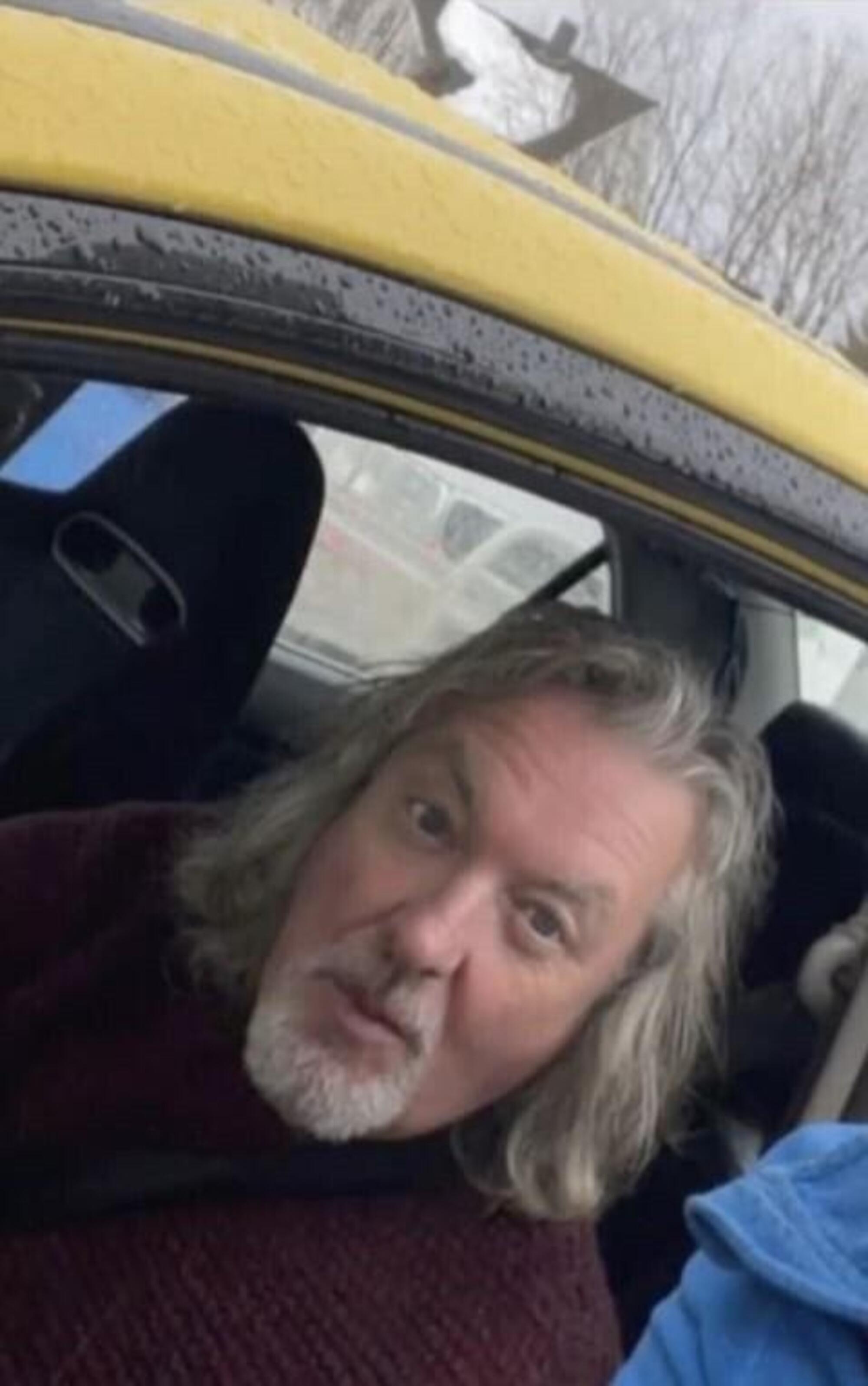 20220813 124451606 1426James May sul set di The Grand Tour