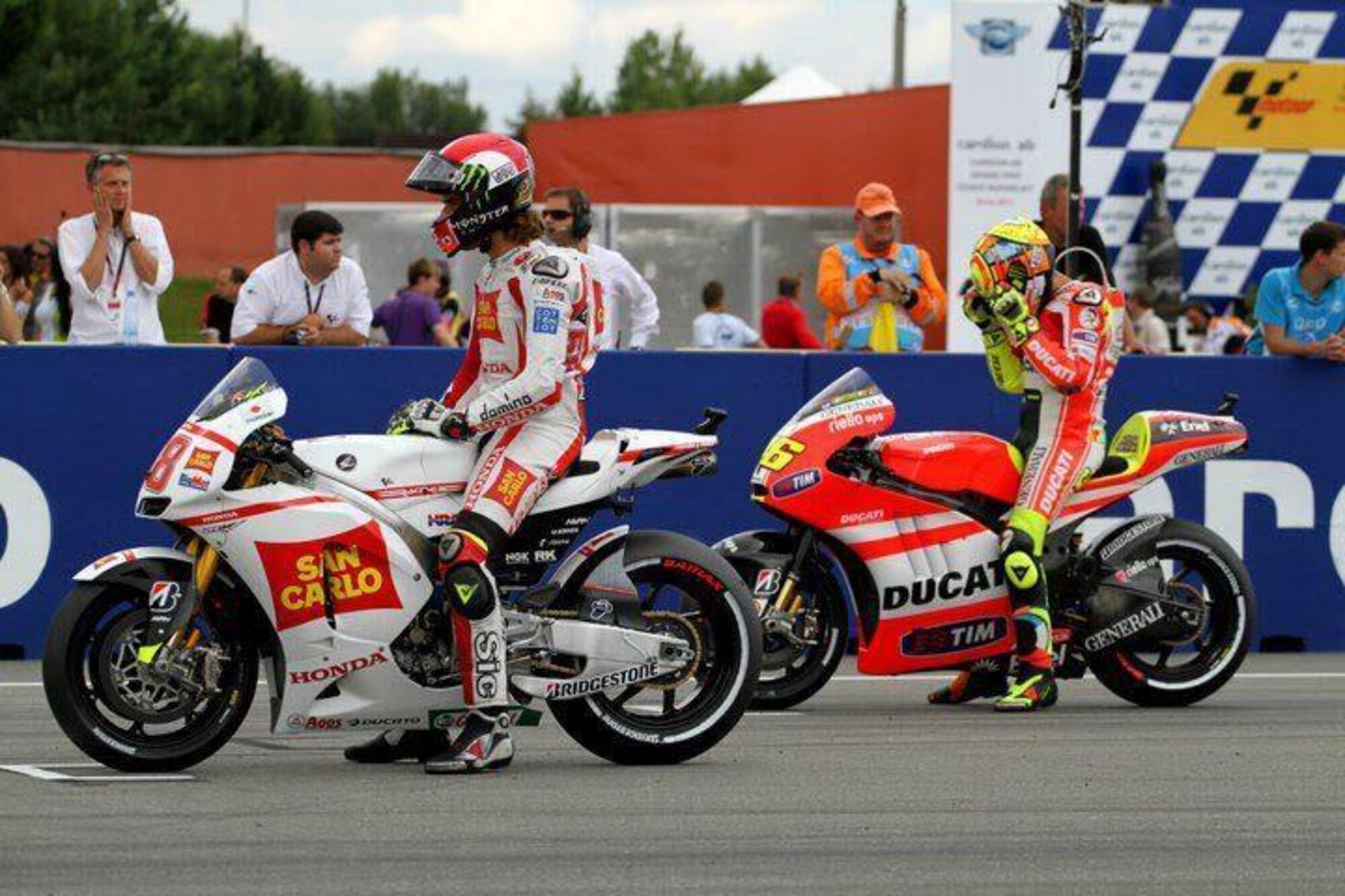 Marco Simoncelli e Valentino Rossi a Brno