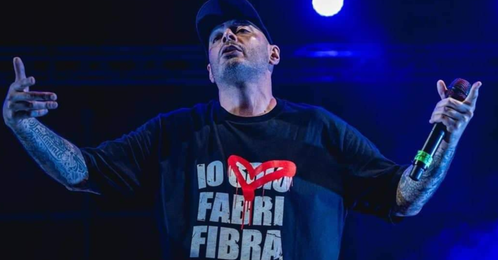 &quot;Fabri Fibra morto in un incidente&quot;. Ma stavolta non c&#039;&egrave; il video su Mtv