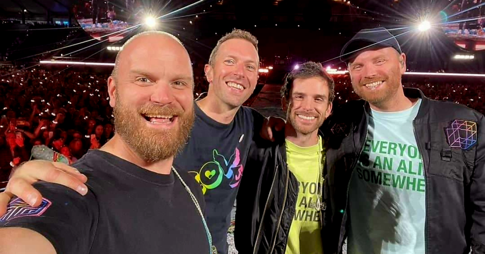 Che palle i napoletani che si lamentano anche per i Coldplay: &ldquo;I biglietti costano troppo&rdquo;