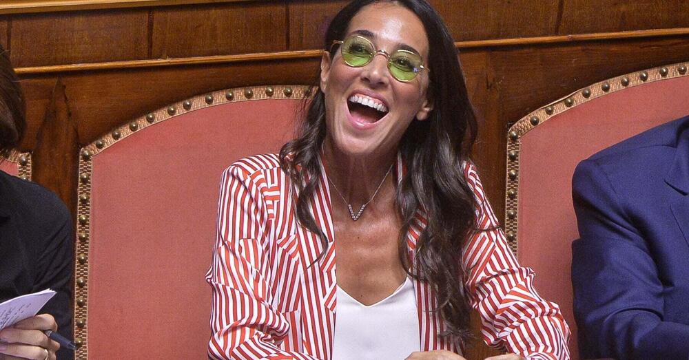 &quot;Il rigassificatore estrae gas&quot;. La gaffe della senatrice Licia Ronzulli che non sa di cosa parla