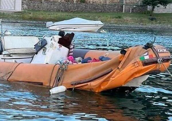 Violento scontro tra un gommone e un motoscafo: tra i feriti anche dei bambini