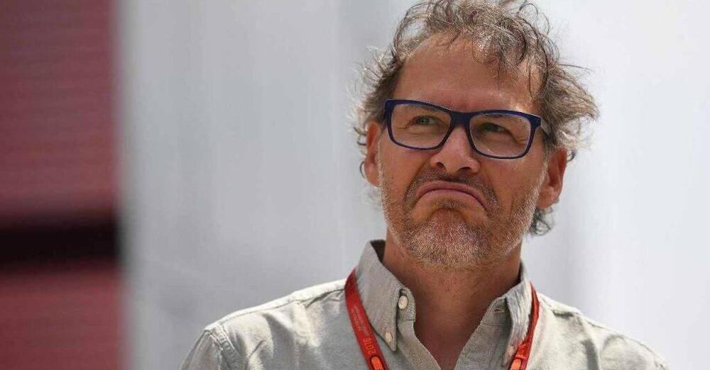 Villeneuve contro Hamilton: &ldquo;La Mercedes ha scelto il suo leader&rdquo; 