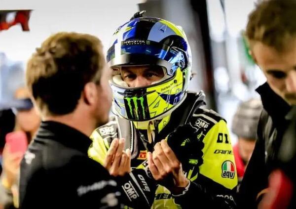 &ldquo;Mega lavoro&rdquo; per Valentino Rossi! L&rsquo;endorsement per il 46 sa di futuro